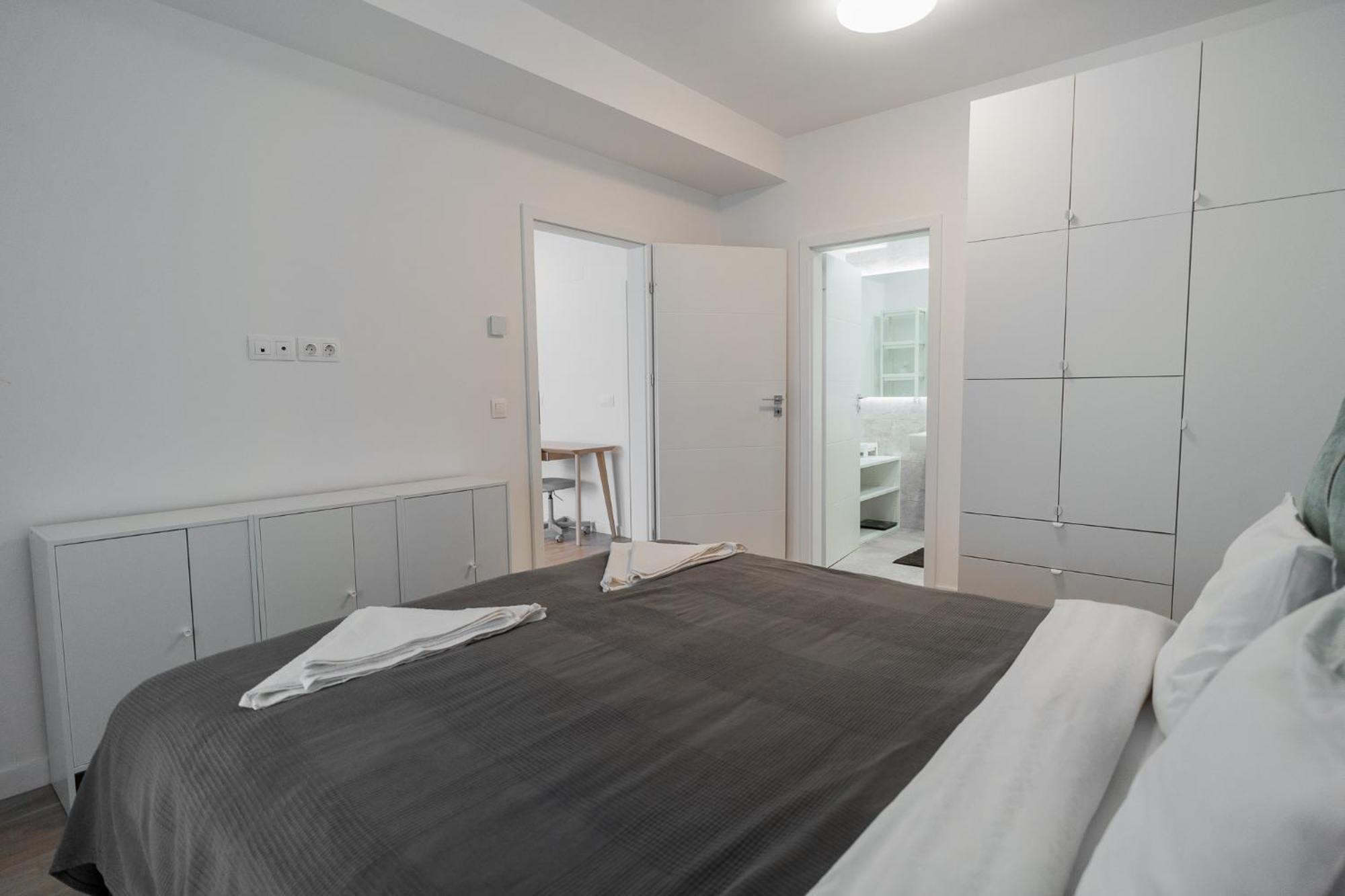 Lagoon Park Apartments With Beach View Bucharest Exterior photo